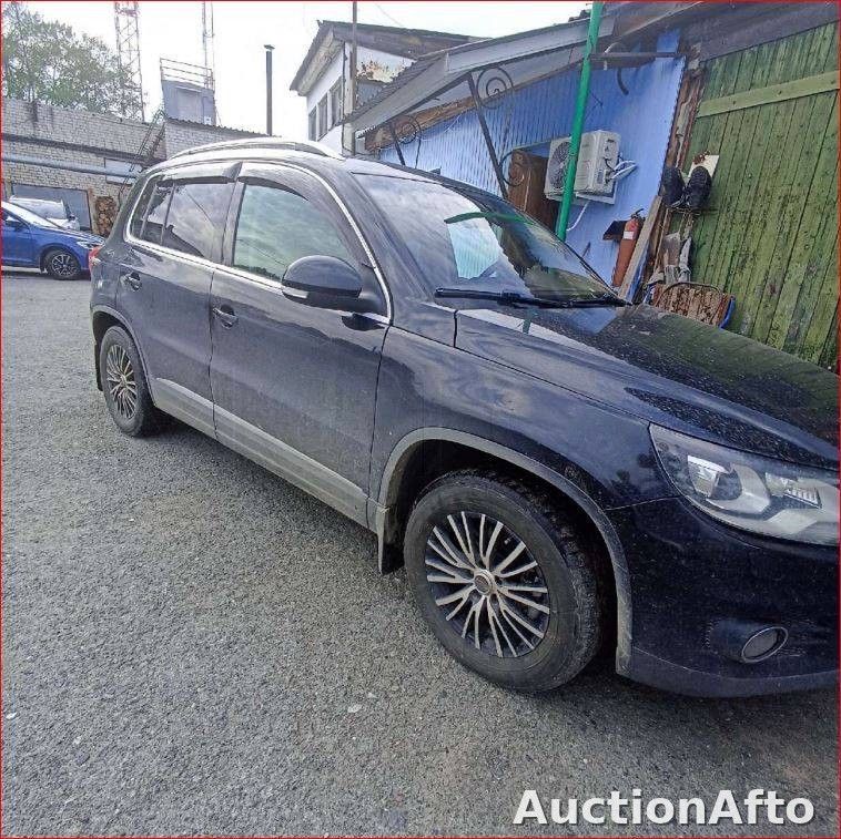 Volkswagen Tiguan 2011 год