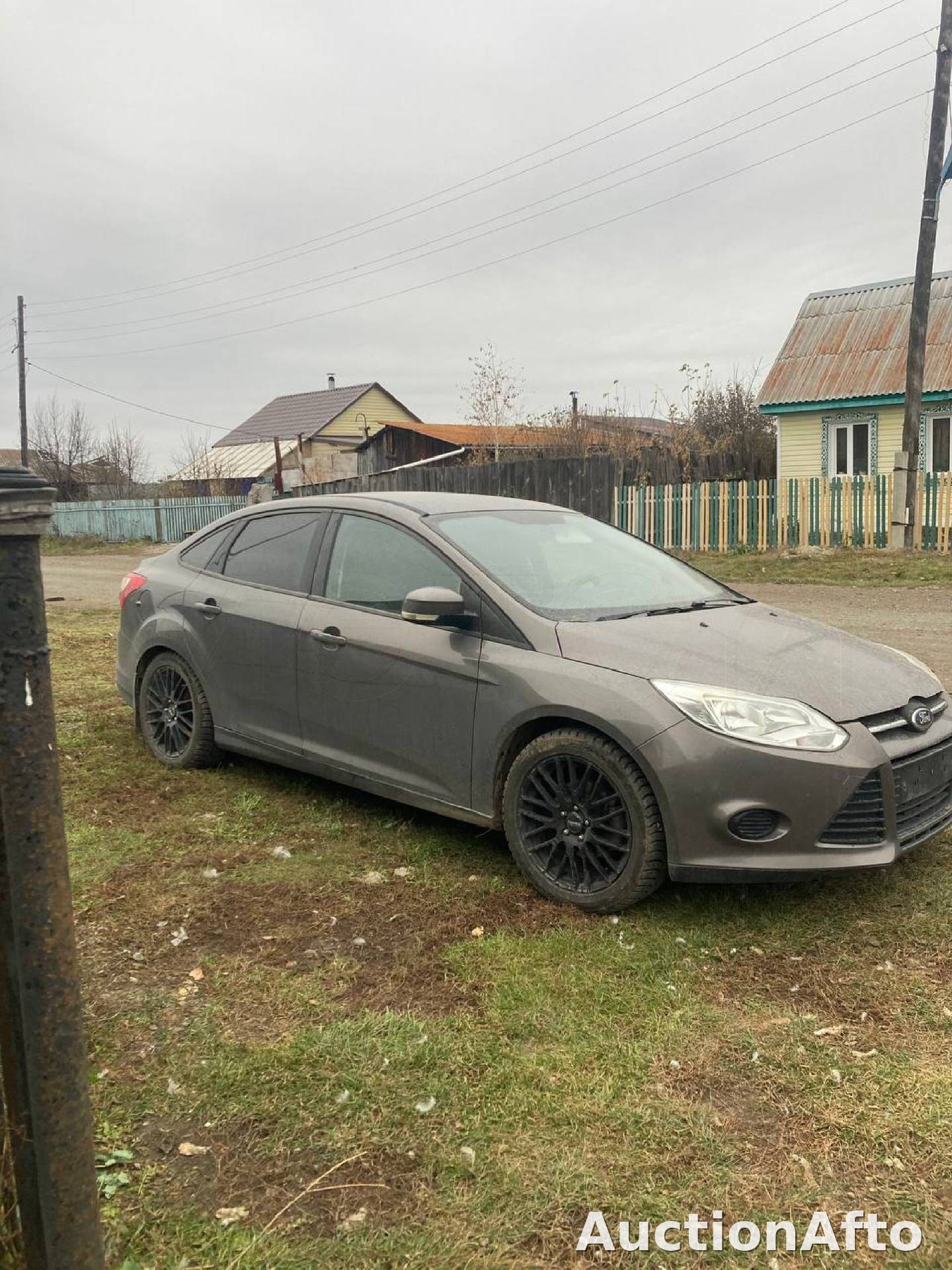 Ford Focus 2012 год