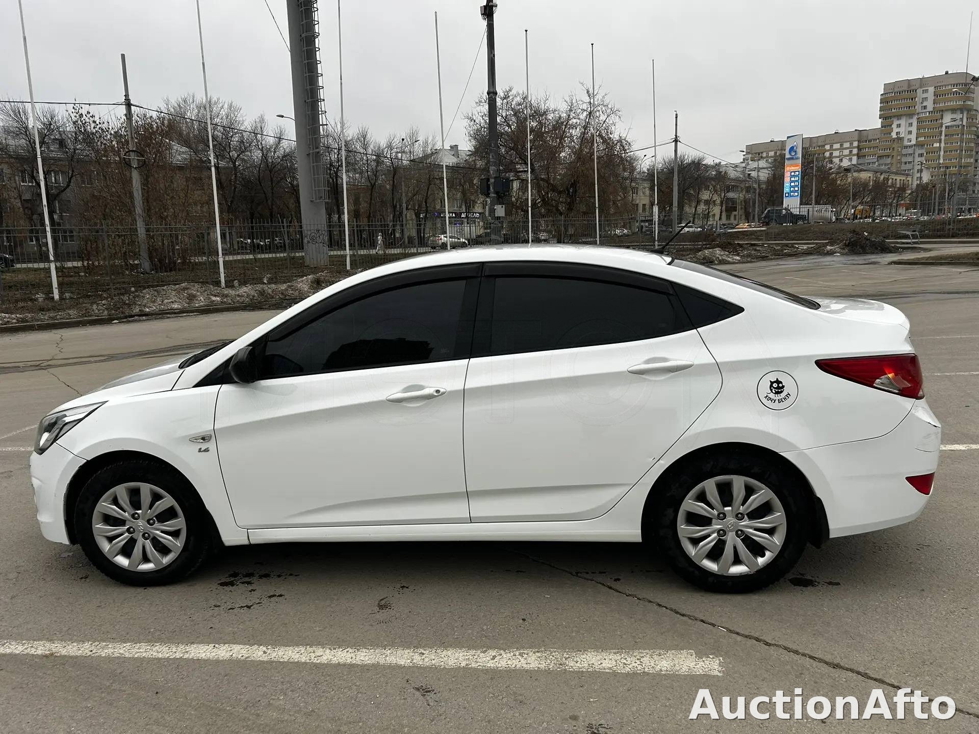 Hyundai Solaris 2016 год