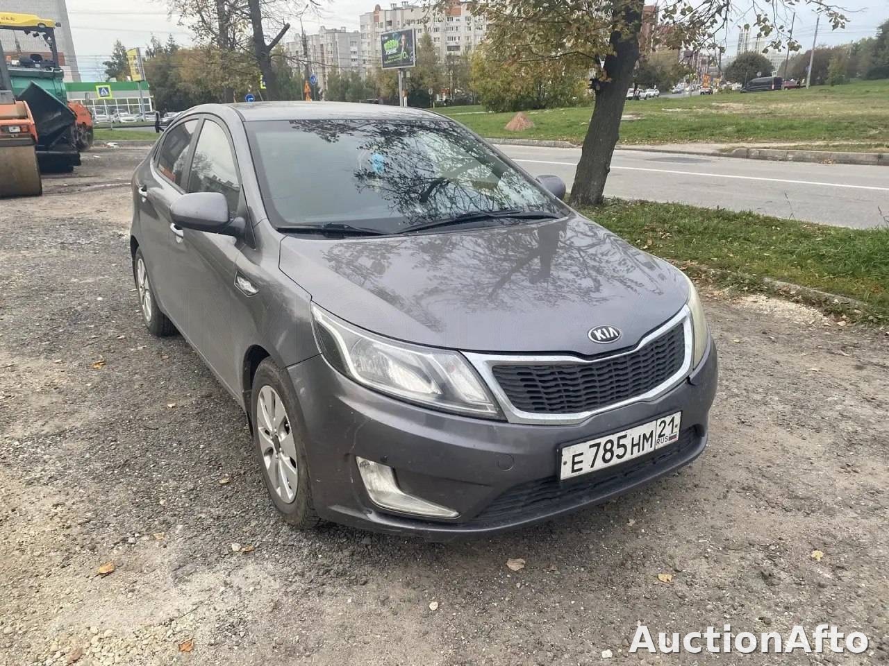 Kia Rio 2015 год