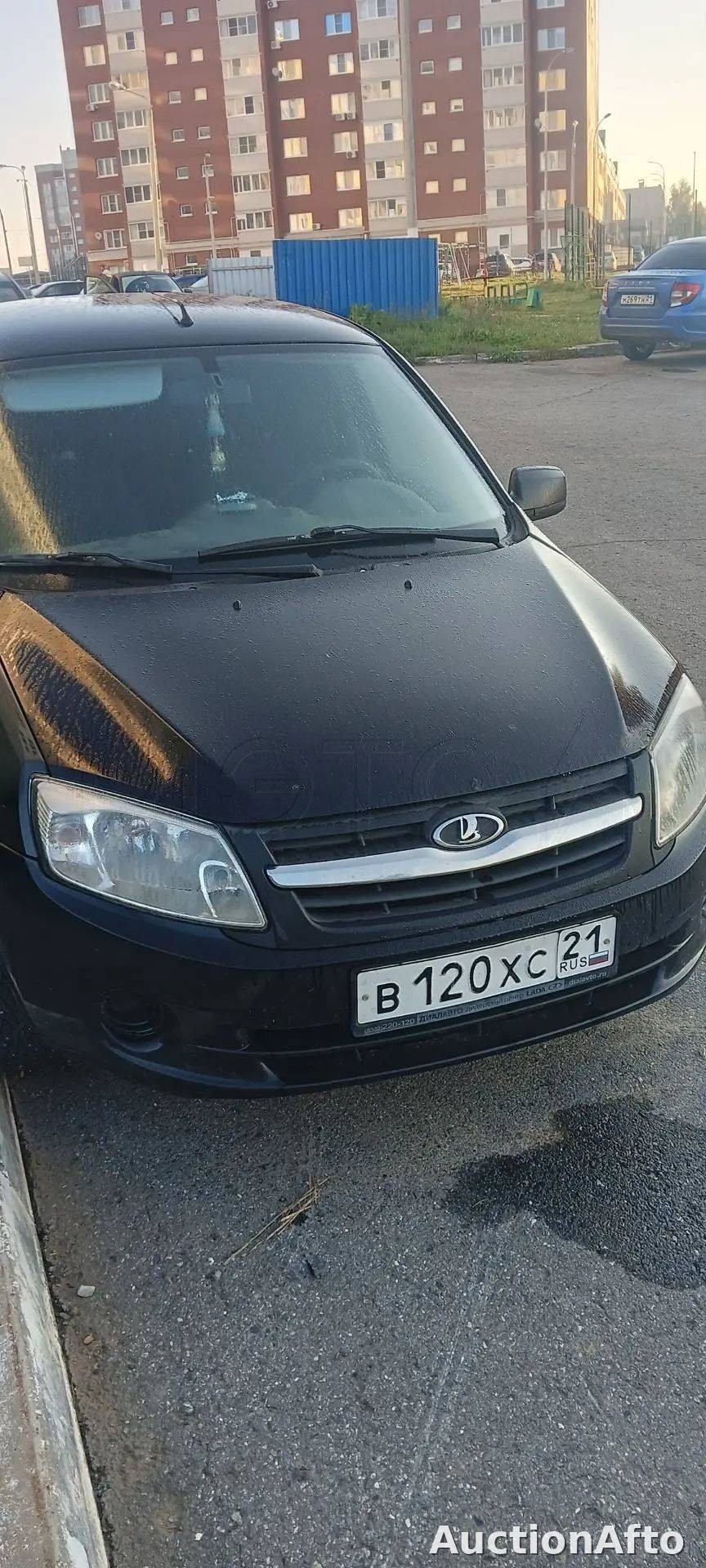 Lada Granta 2013 год