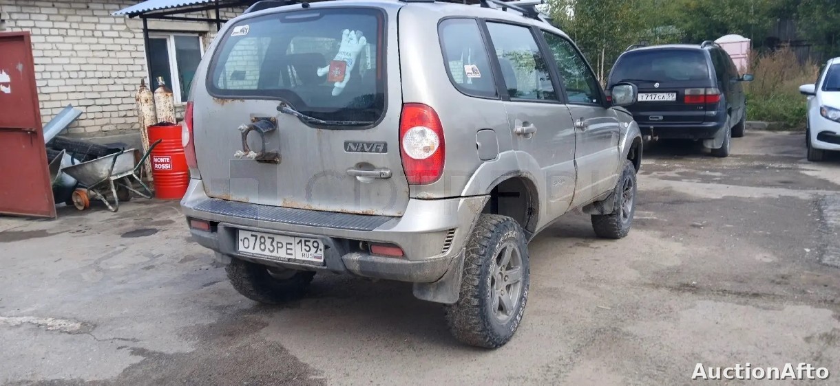 Chevrolet Niva 2012 год