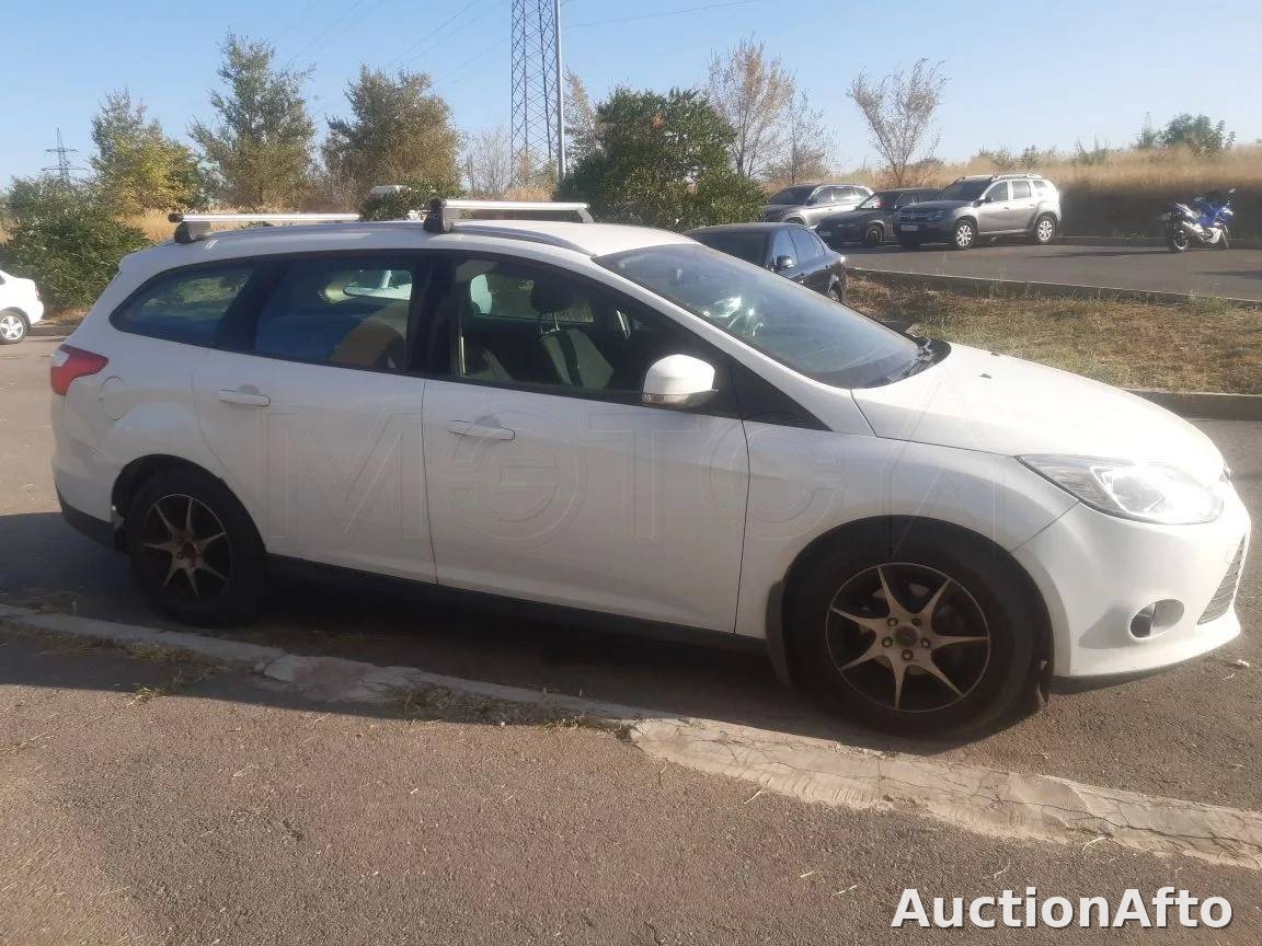 Ford Focus 2013 год