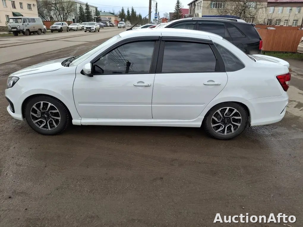 Lada Granta 2023 год