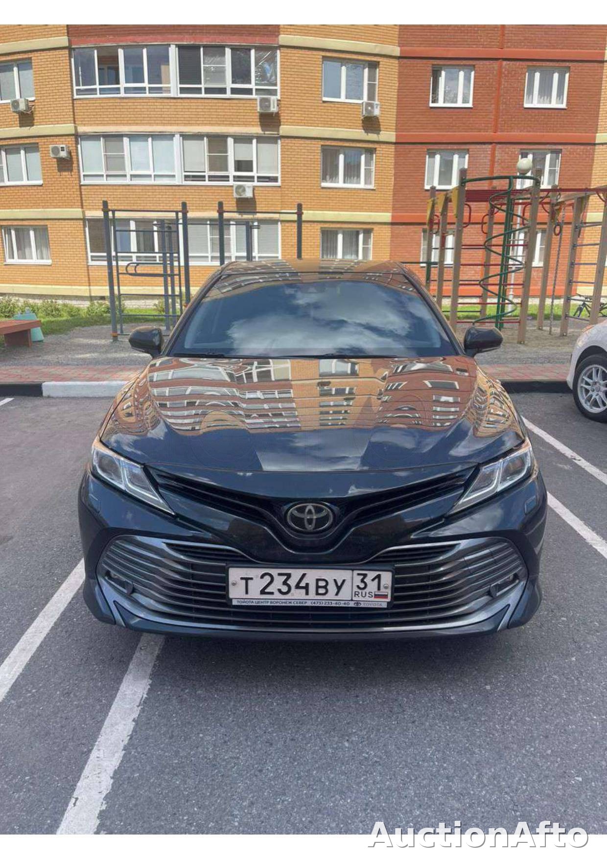Toyota Camry 2019 год