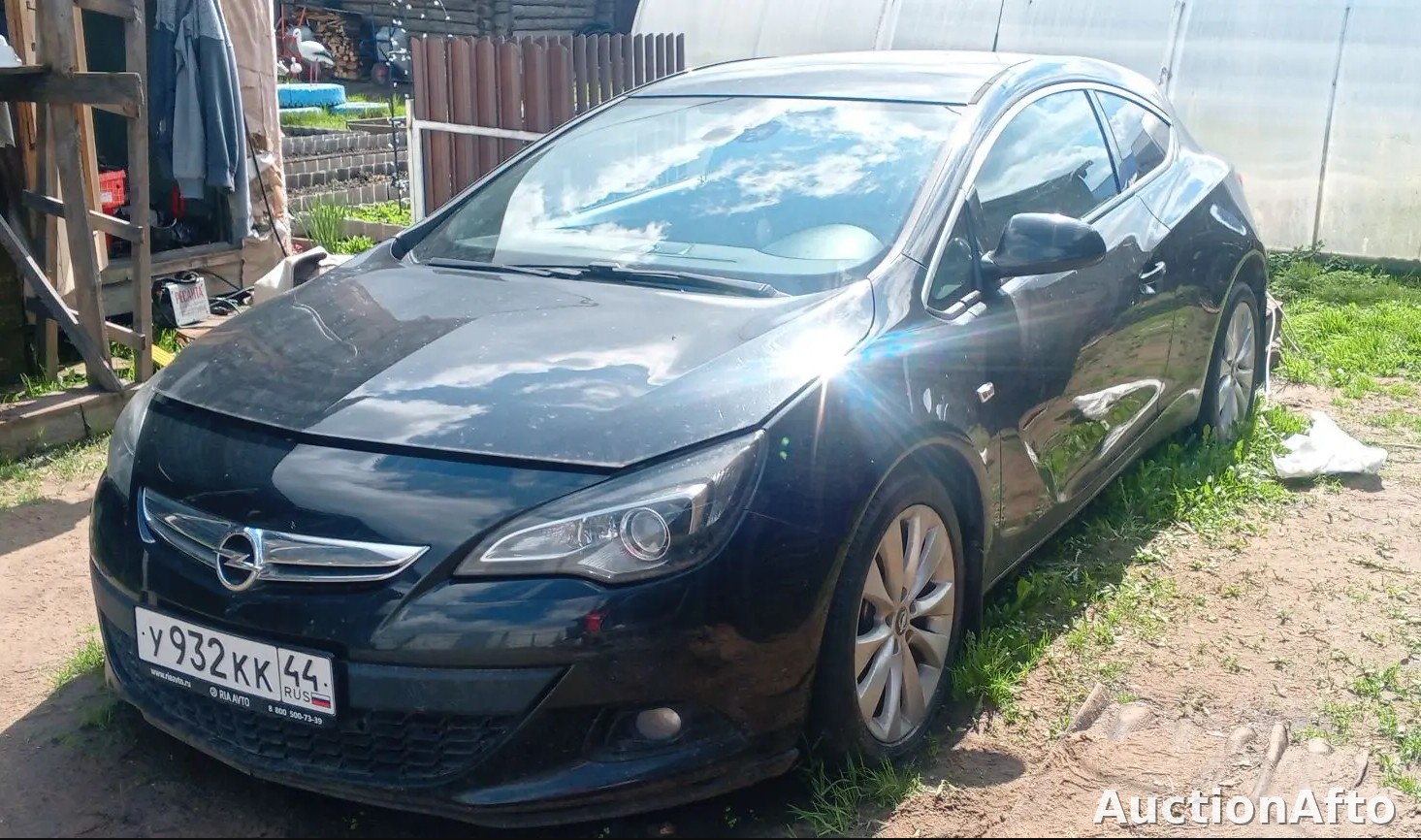 Opel Astra GTC P-J 2012 год