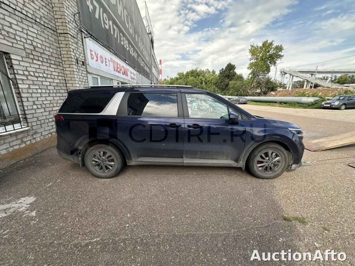 Kia Carnival 2021 год