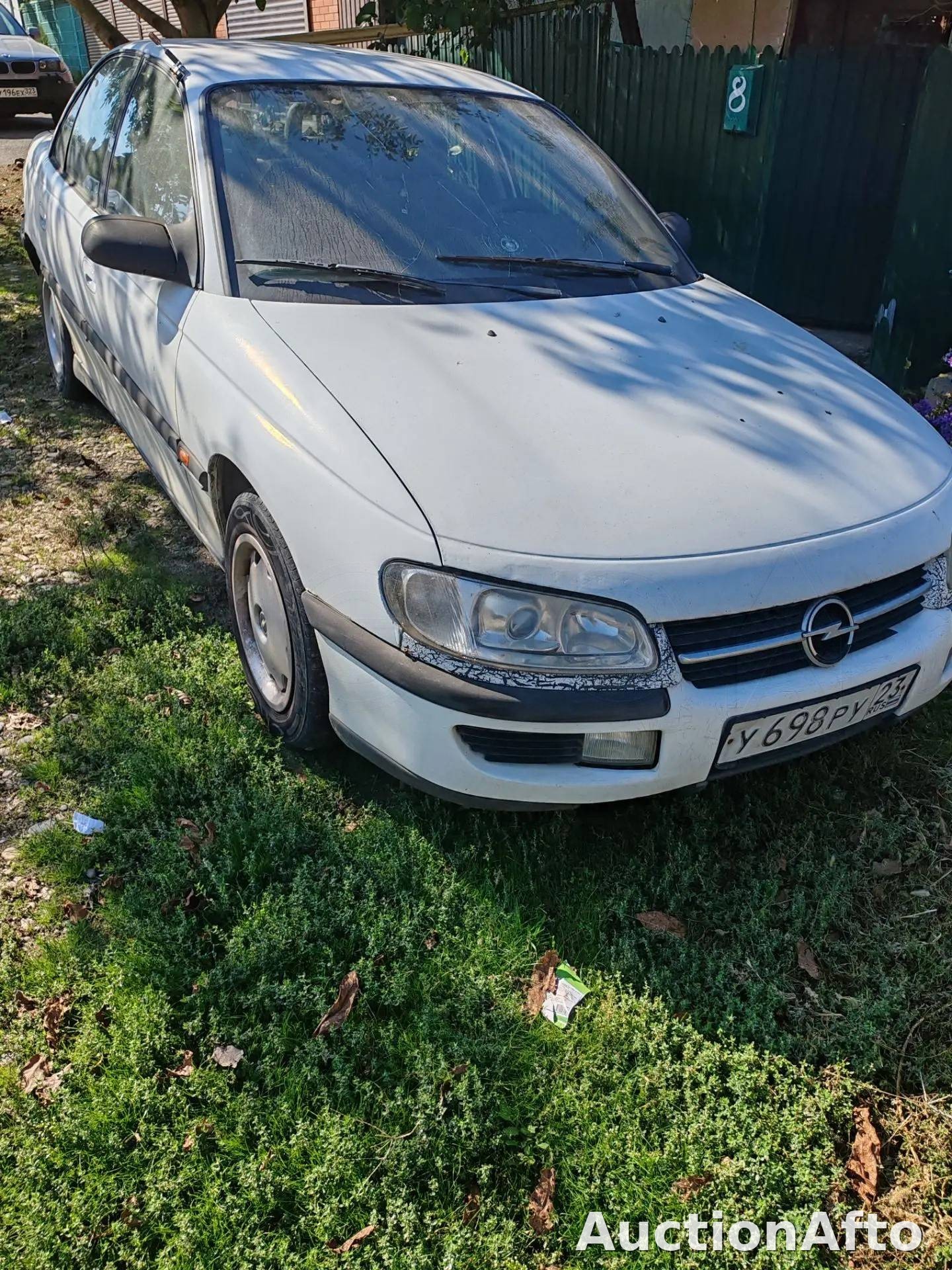 Opel Omega 1997 год