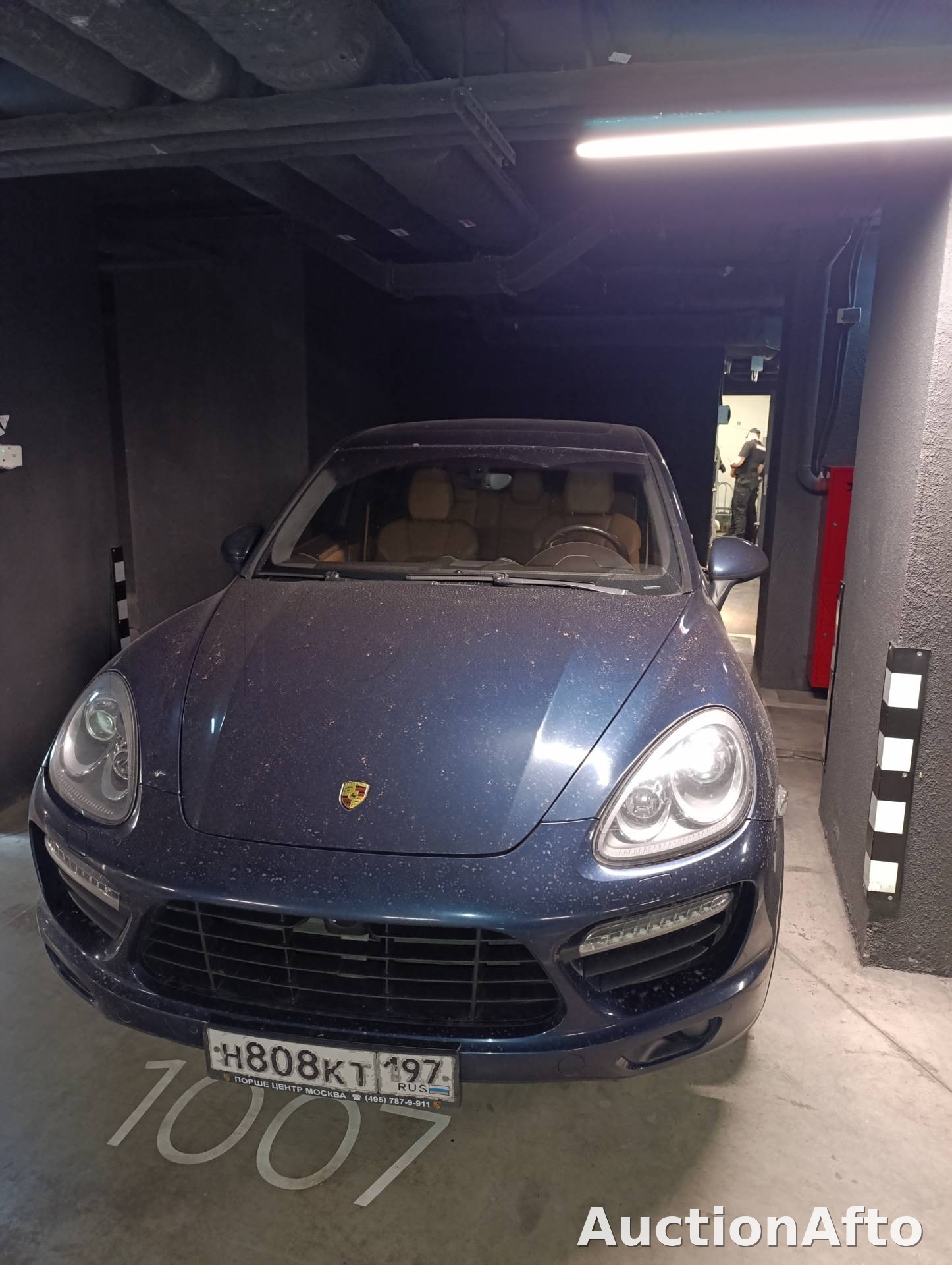 Porsche Cayenne 2011 год