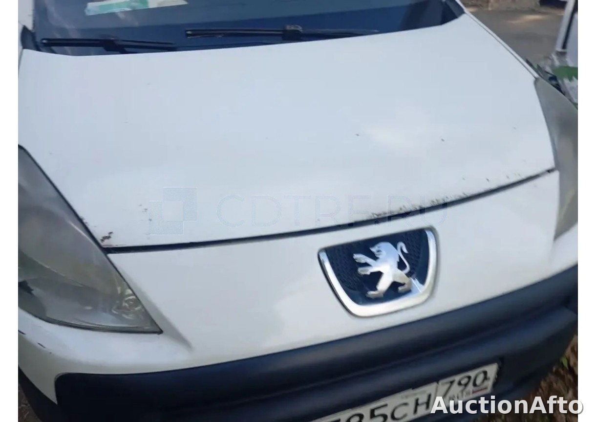 Peugeot Partner 2011 год