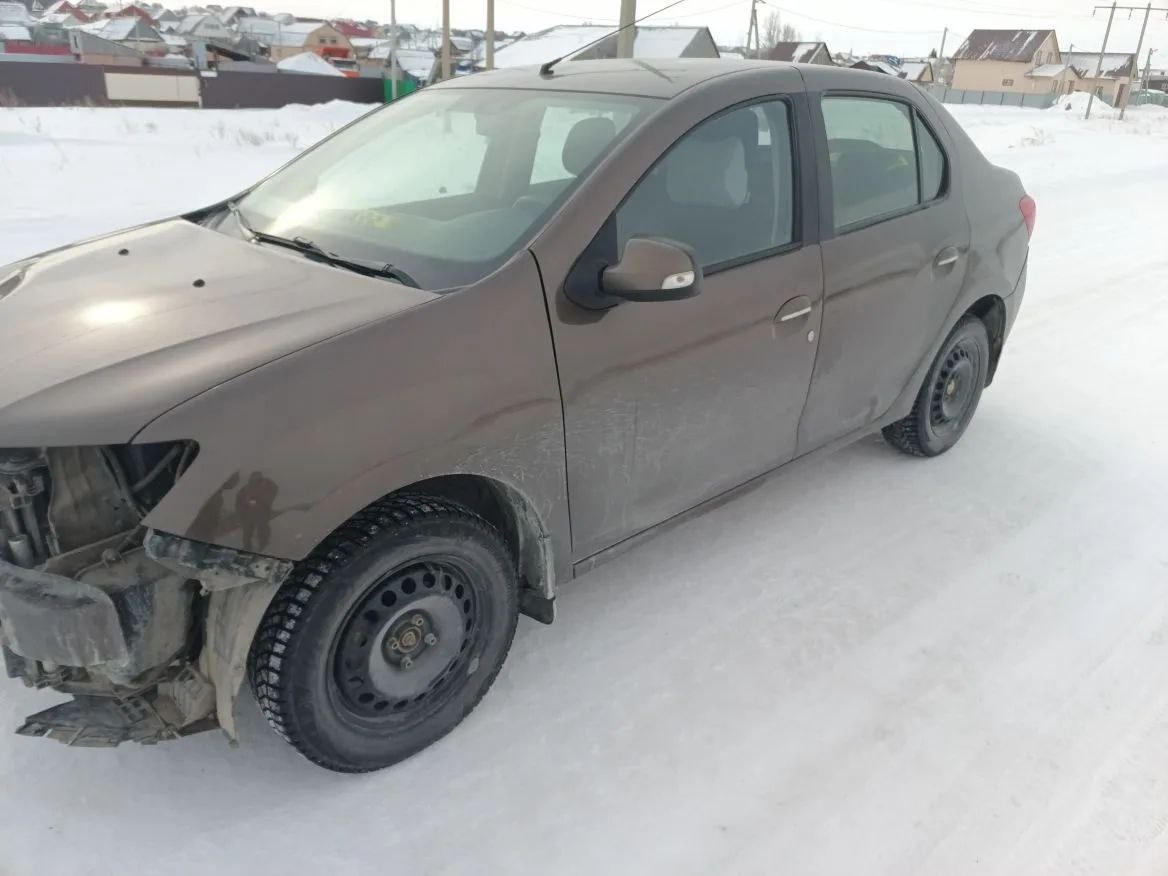 Renault Logan 2018 год