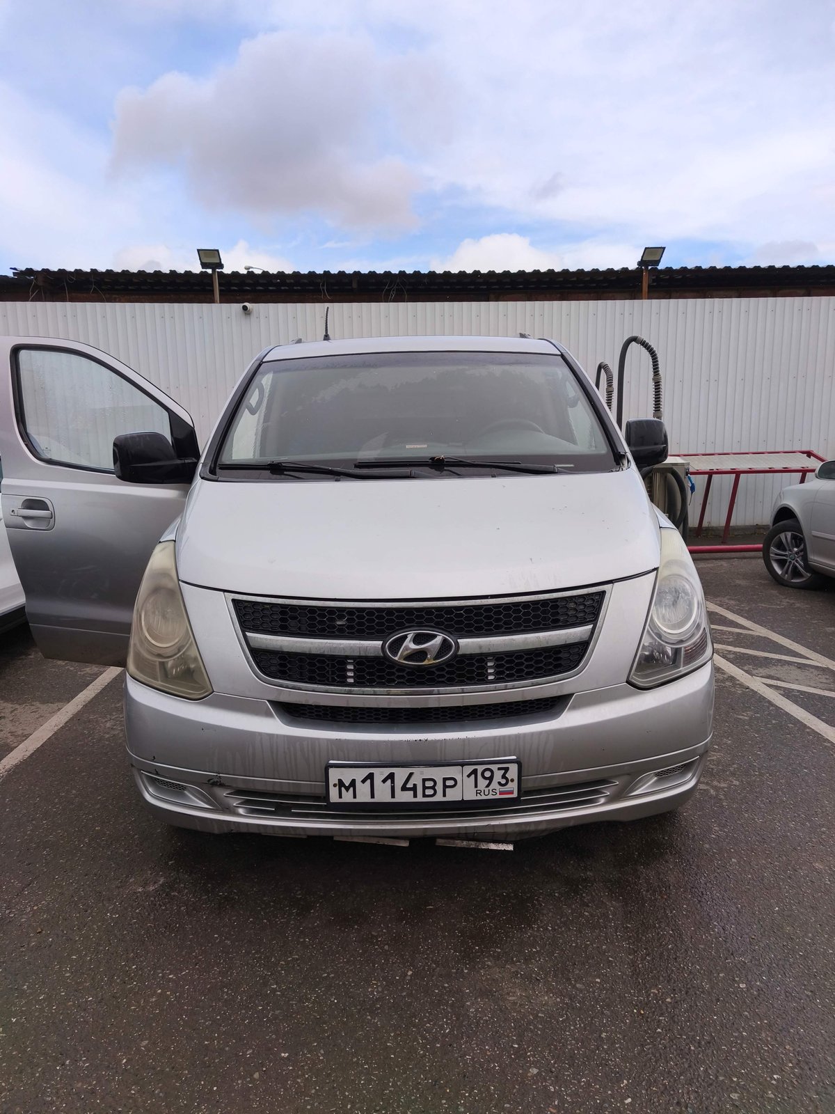Hyundai H1-Grand-Starex 2008 год