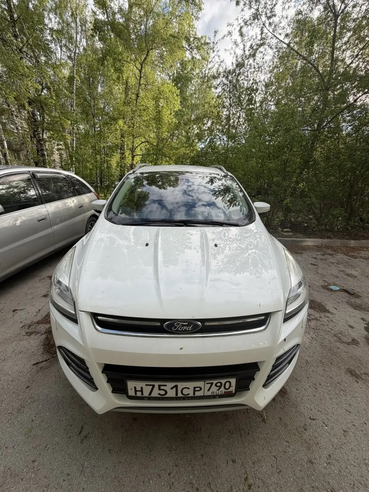 Ford Kuga 2015 год