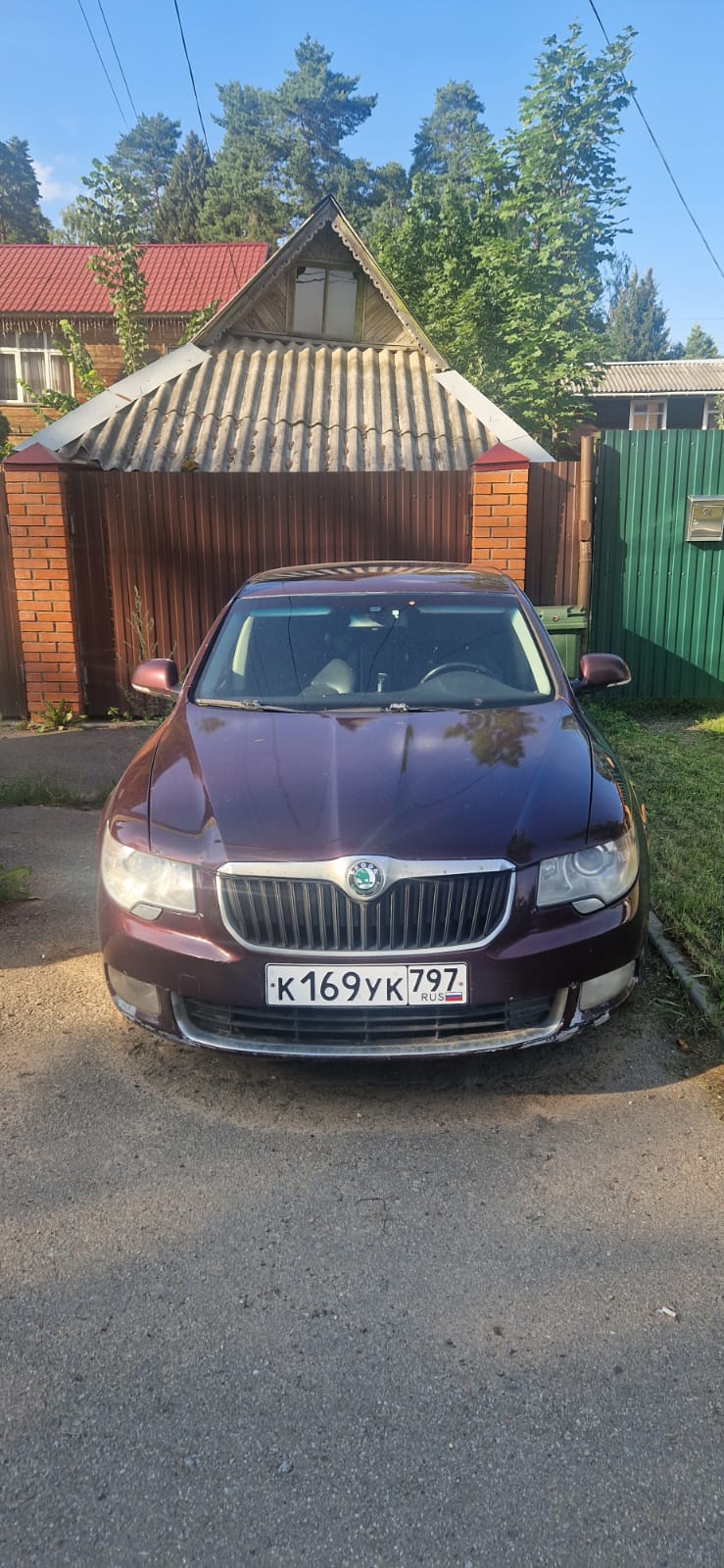 Skoda Superb 2011 год
