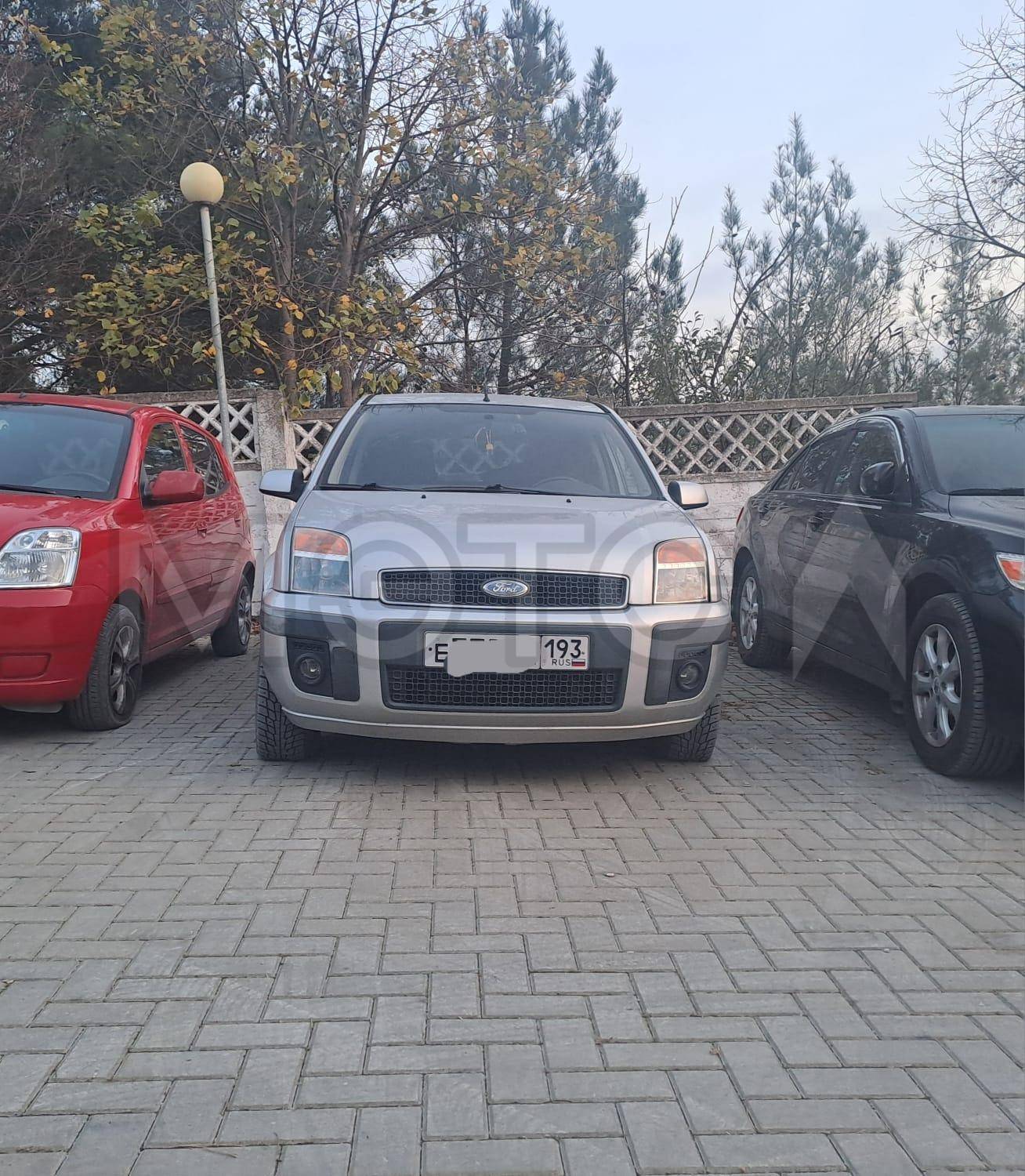 Ford Fusion 2006 год
