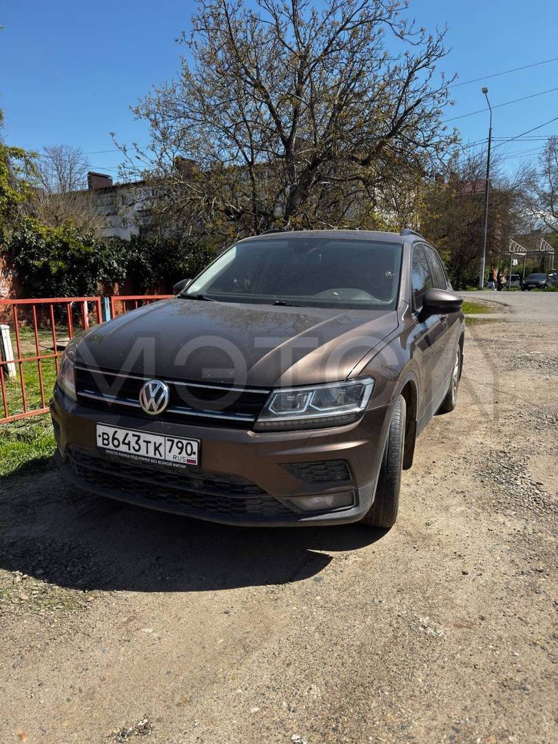 Volkswagen Tiguan 2020 год