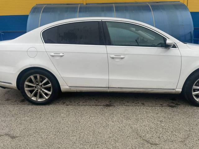 Volkswagen Passat 2012 год