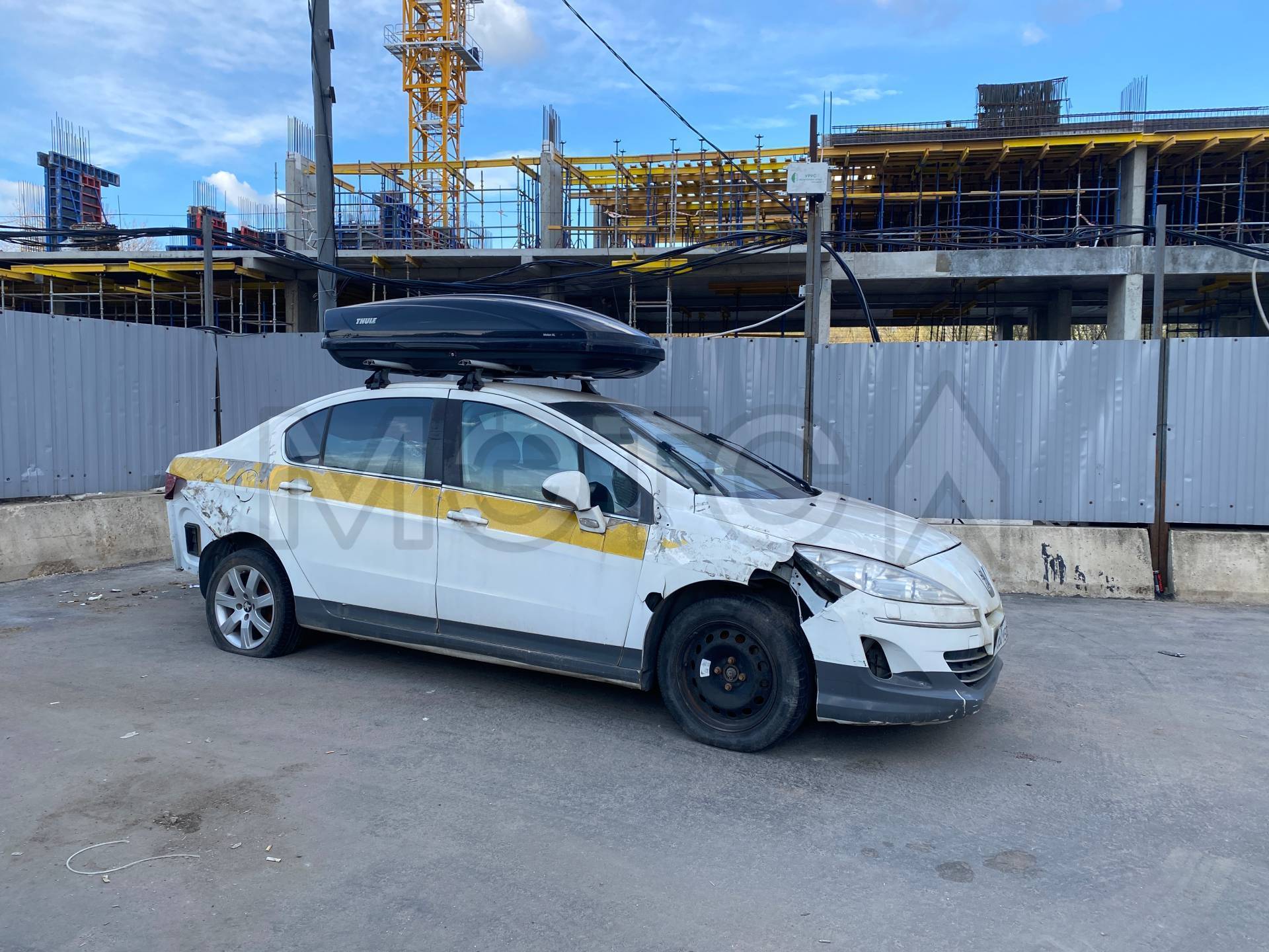Peugeot 408 2012 год