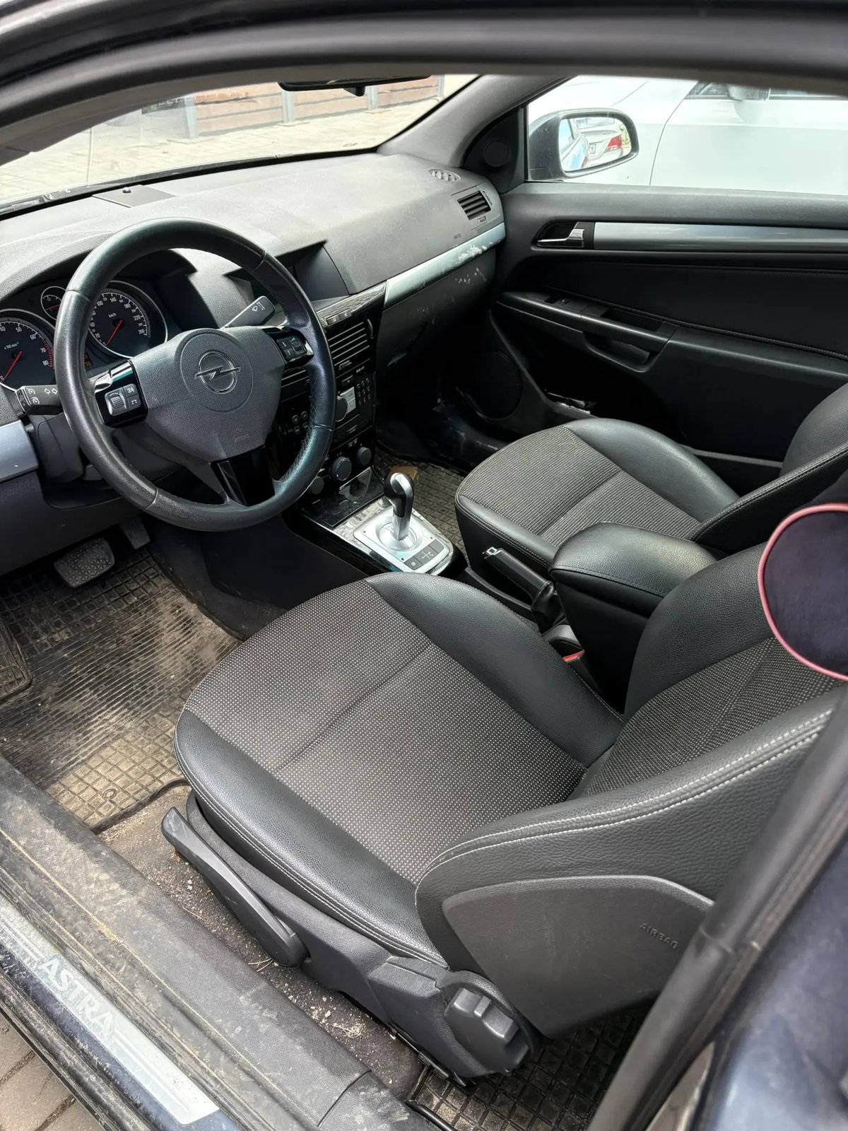 Opel Astra 2008 года