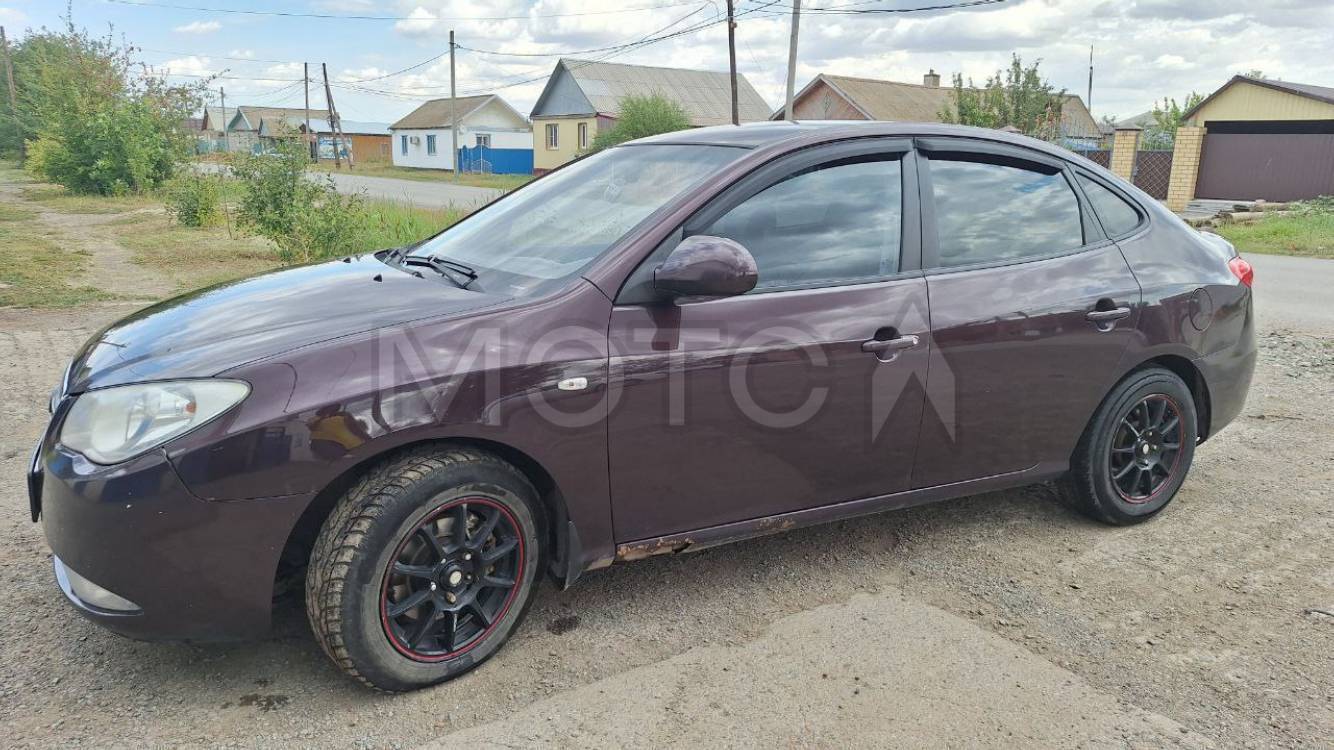 Hyundai Elantra 2008 год