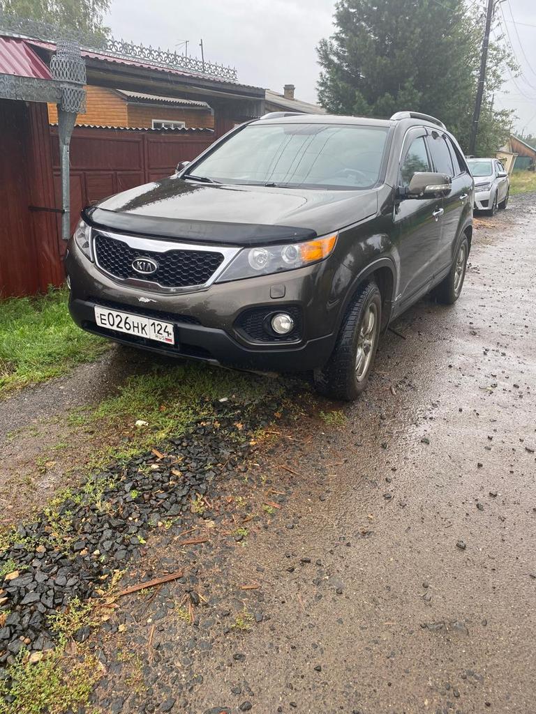 Автомобиль KIA Sorento (XM), 2009 г.в., VIN KNAKU811DA5010336