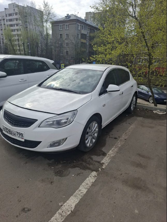 Opel Astra 2011 год