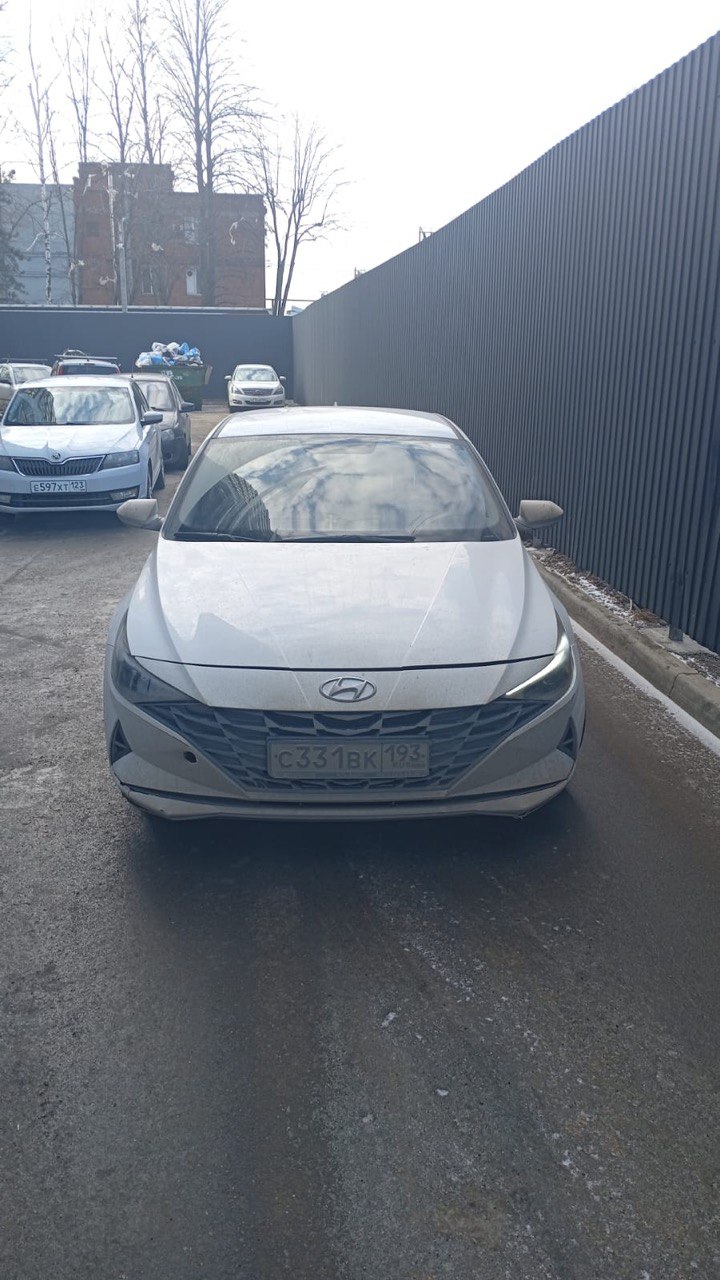 Hyundai Elantra 2021 год