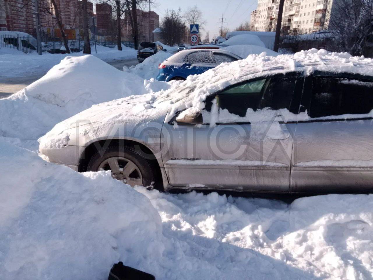 Dodge Intrepid 2000 год