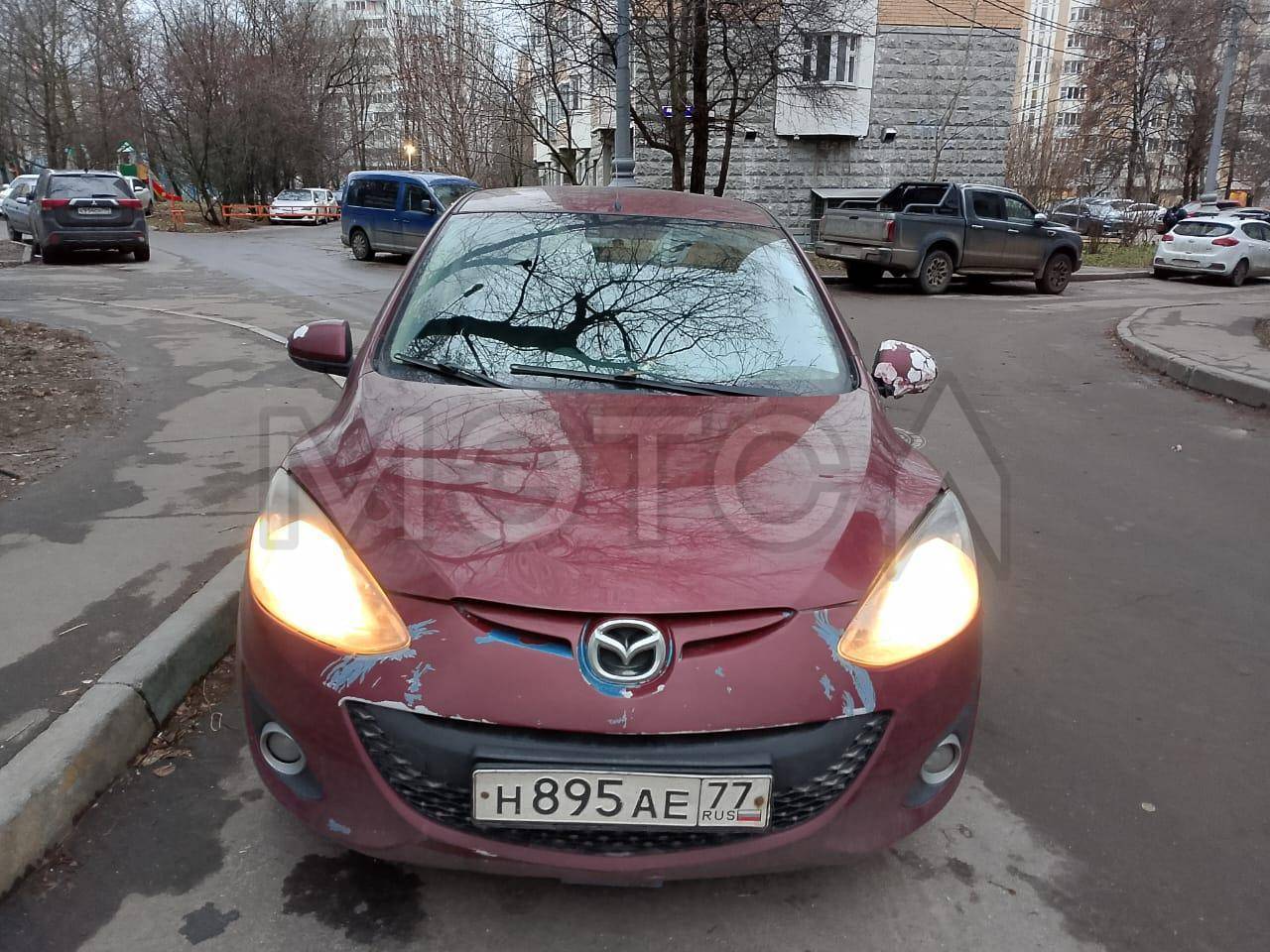 Mazda 2 2012 год