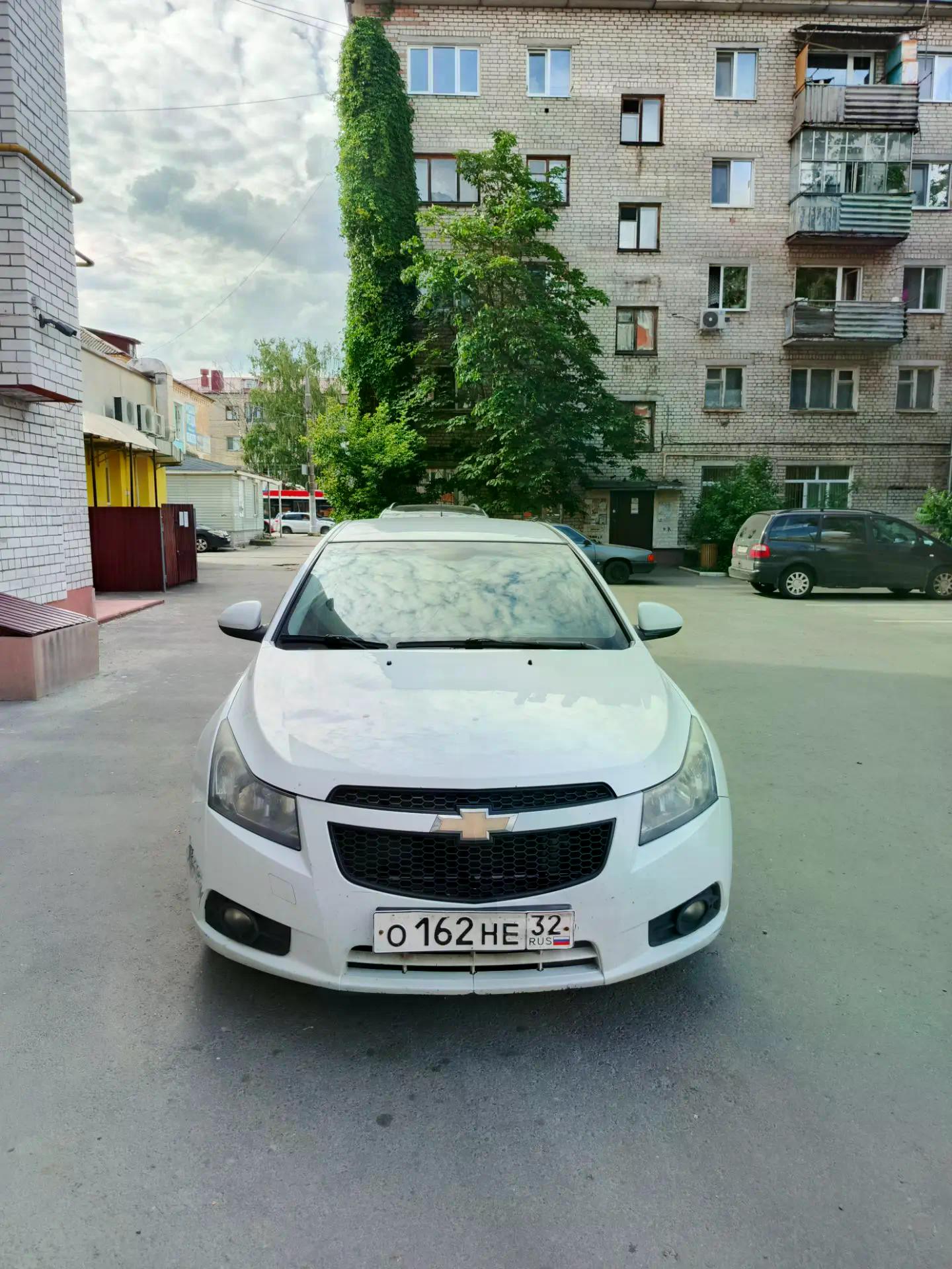 Chevrolet Cruze 2010 год
