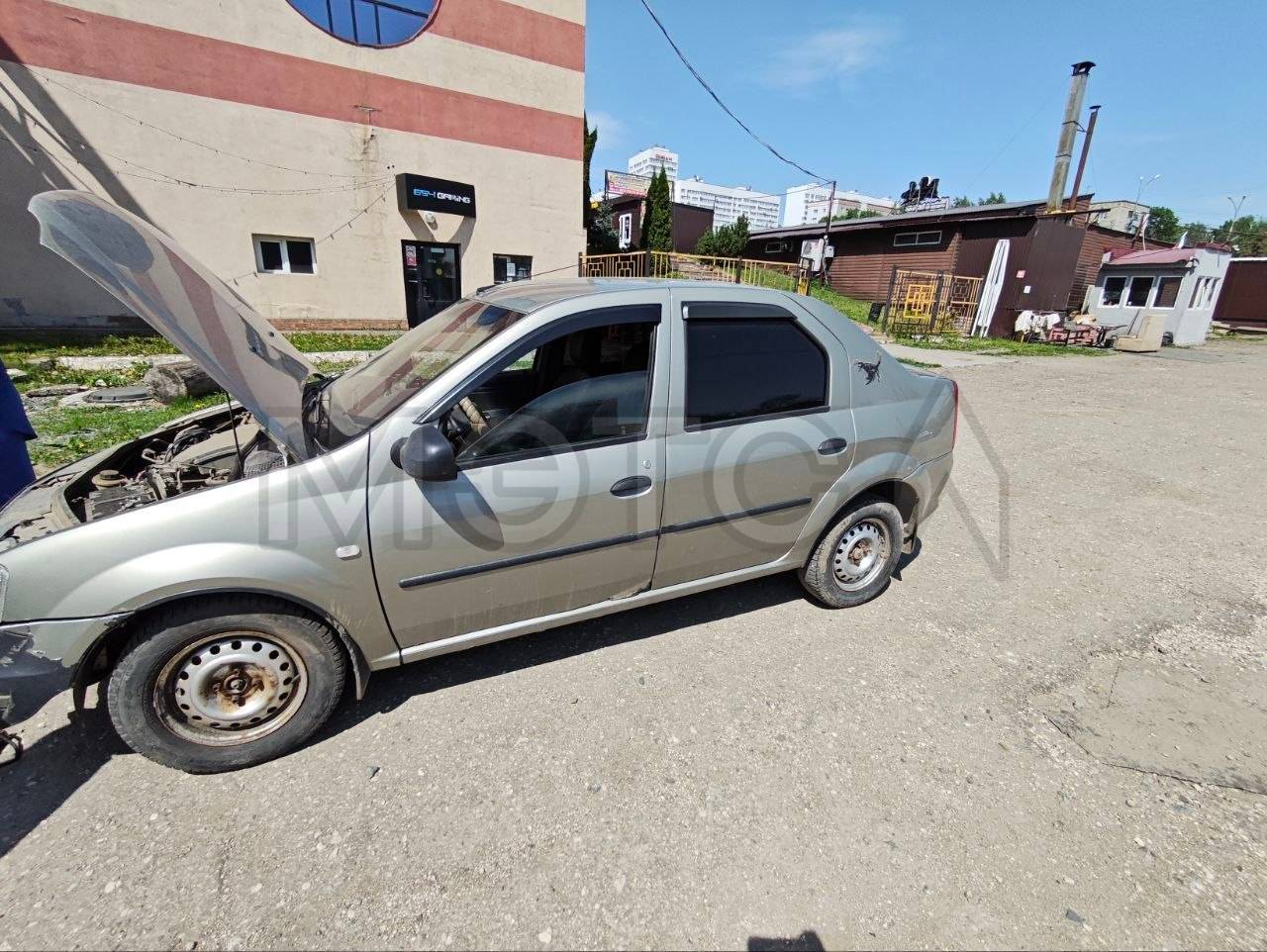Renault Logan 2012 год