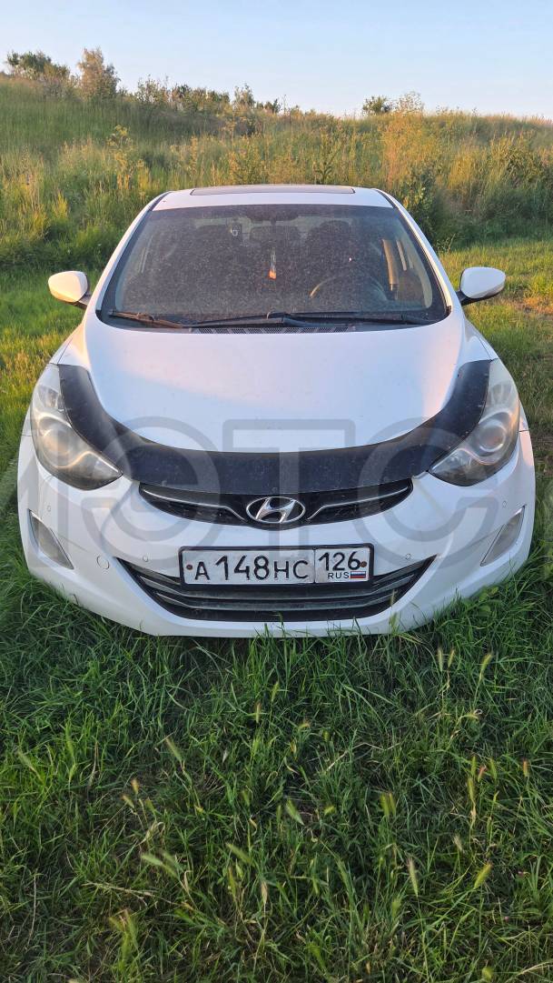 Hyundai Elantra 2011 год