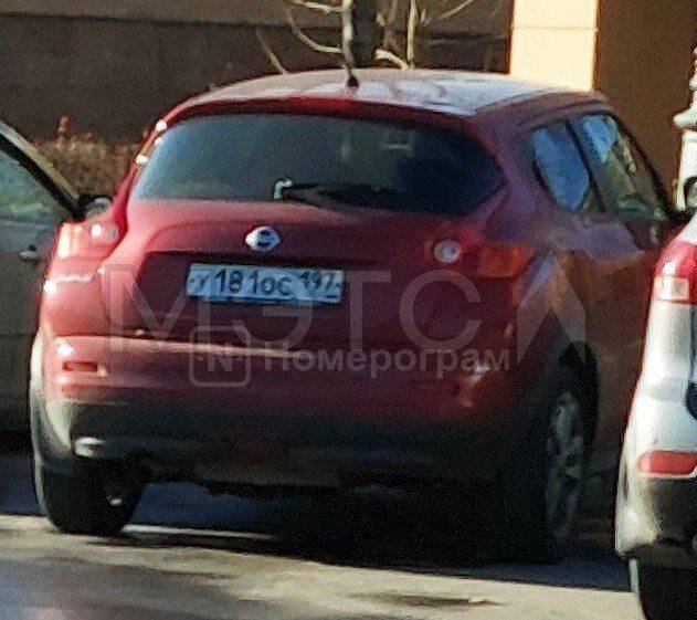 Nissan Juke 2011 год