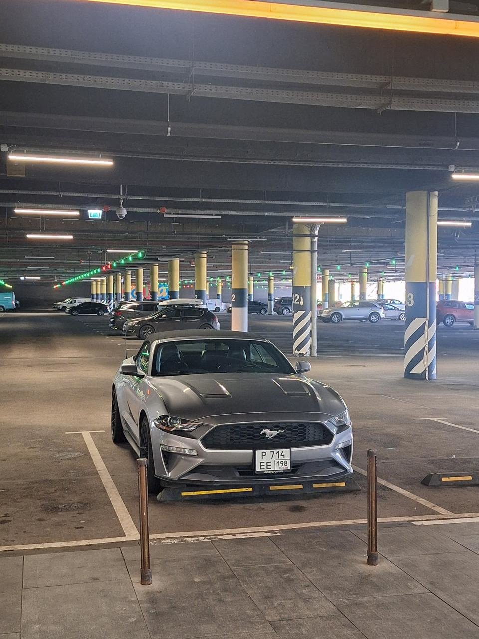 Ford Mustang 2020 года
