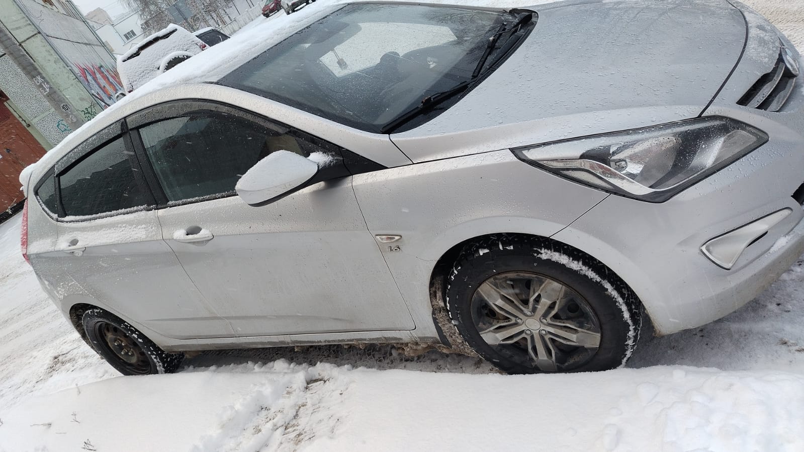 HYUNDAI Solaris 2015  год