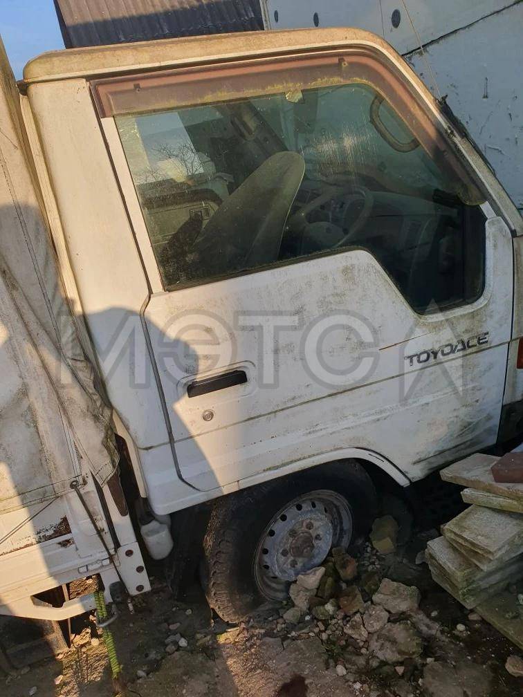 Toyota ToyoAce 2001 год