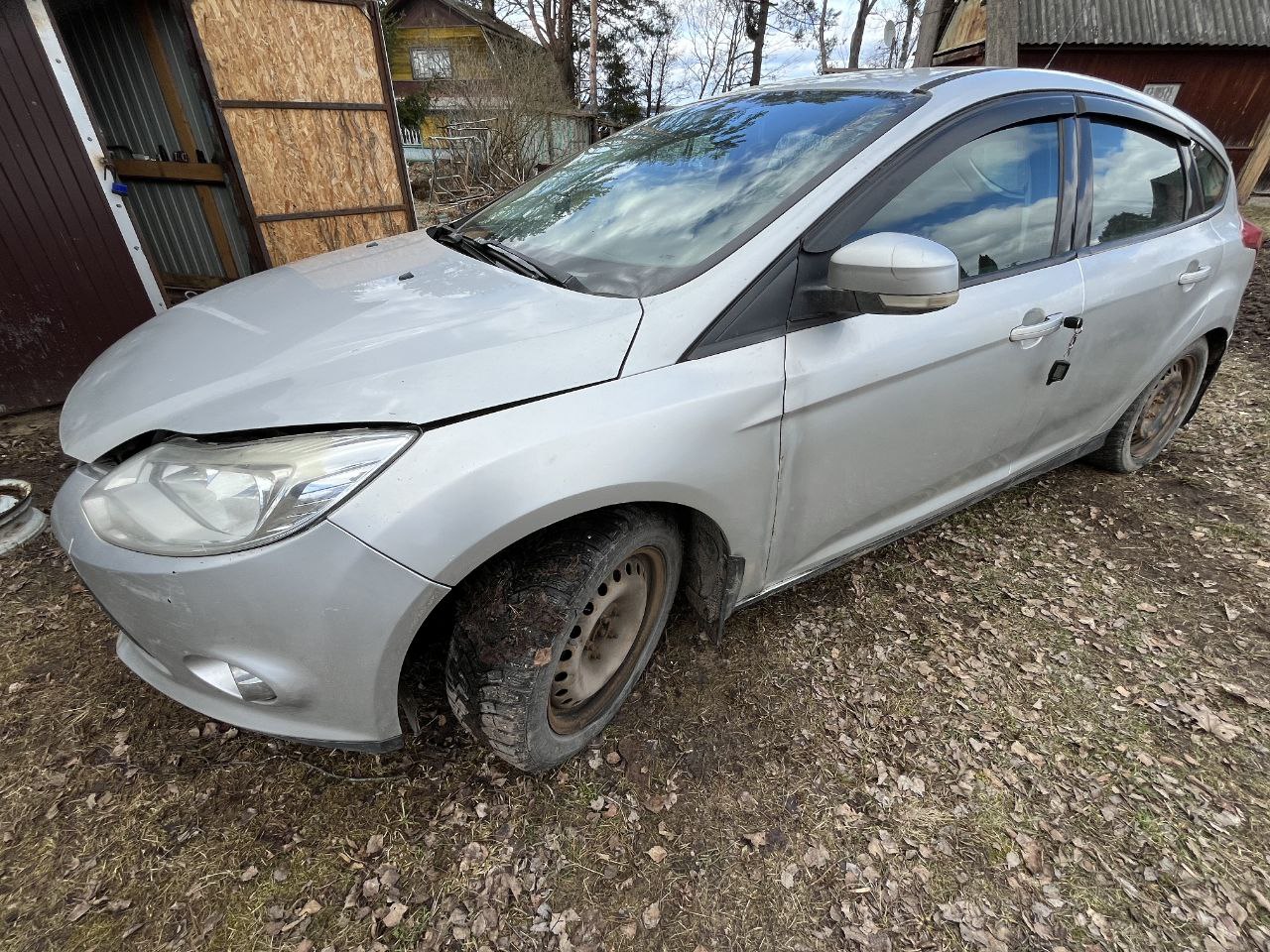 Ford Focus 2011 год