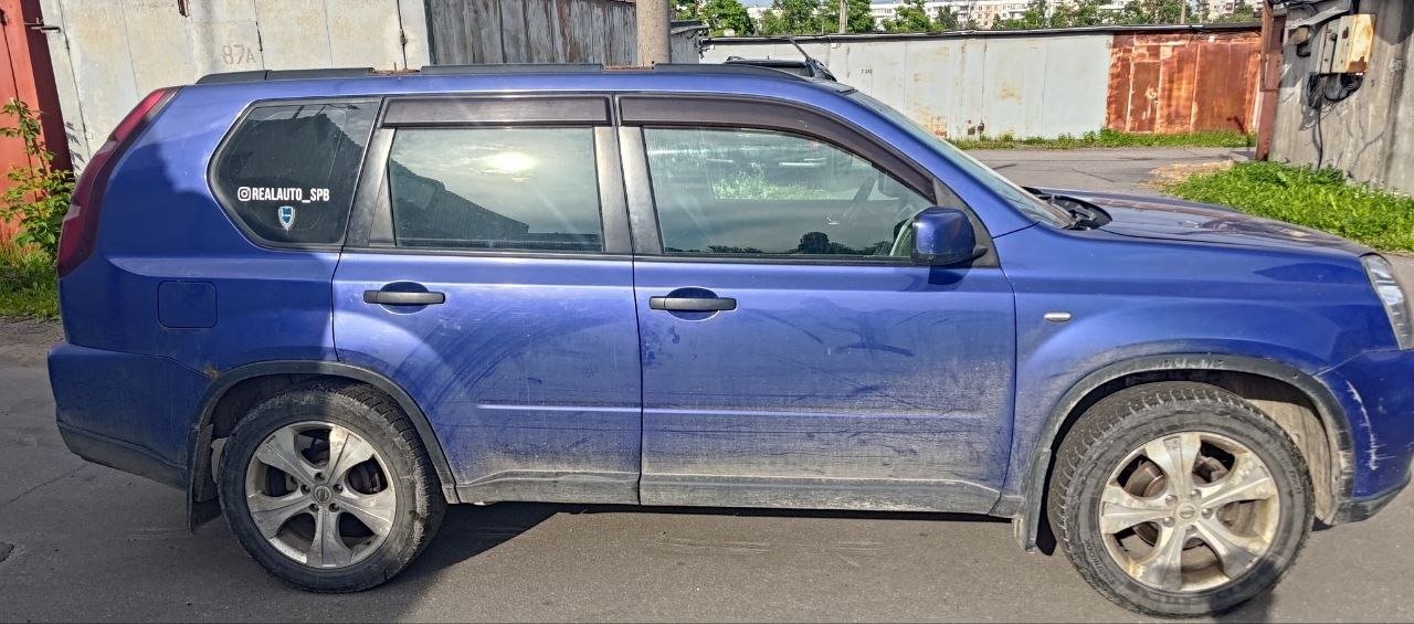 Nissan X-Trail  2.0 SE 2007 года
