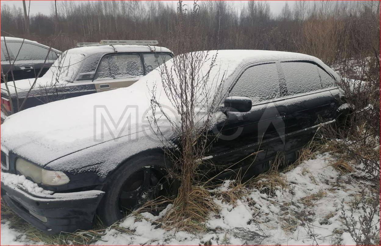 BMW 735IА 1999 год
