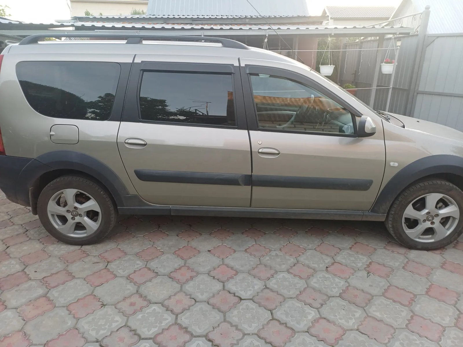 Lada Largus 2018 год