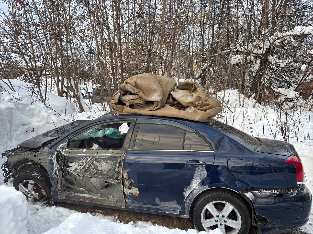 Toyota Avensis 2006 год