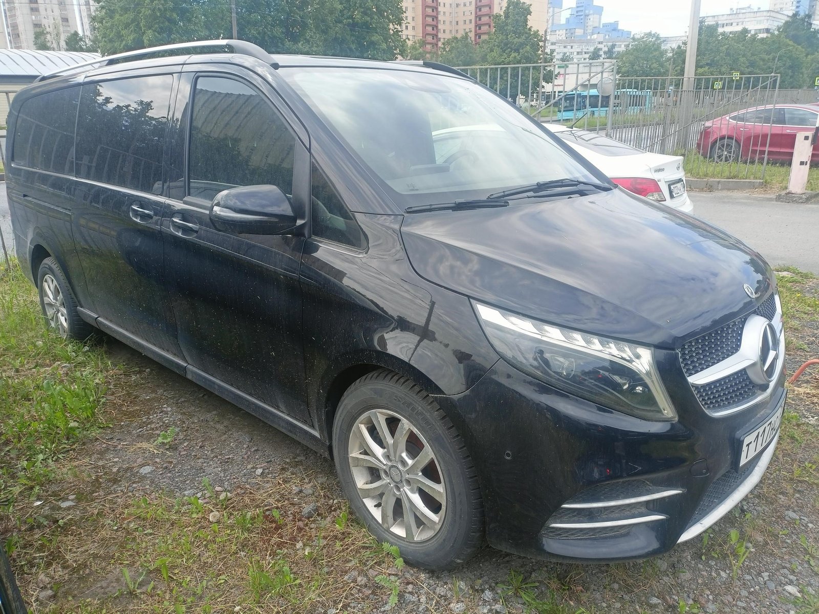 Mercedes-Benz V220d 2023 года